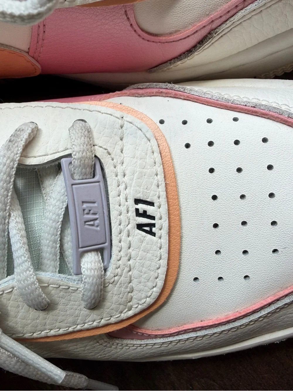 Nike Air Force 1